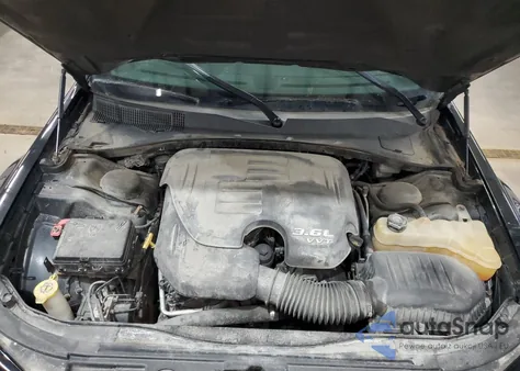 2013 Chrysler 300 z USA, uszkodzony, nr VIN 2C3CCARG6DH568589